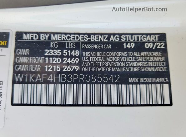 W1KAF4HB3PR085542 2023 MERCEDES-BENZ C White Widok komory silnika
