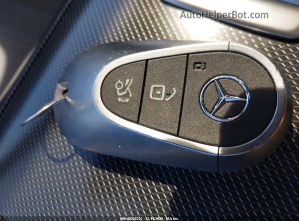 W1KAF4HB4RR227867 2024 MERCEDES-BENZ C-CLASS Silver Widok deski rozdzielczej