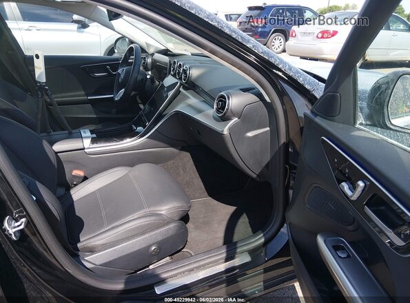 W1KAF4HB4SR247235 2025 MERCEDES-BENZ C-CLASS Black Widok wnętrza z przodu