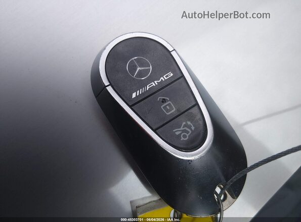 W1KAF8AB3RR219261 2024 MERCEDES-BENZ AMG C 63 Серебряный Вид панели приборов