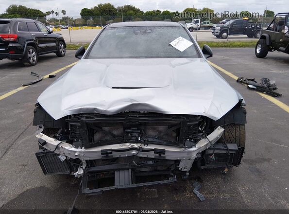 W1KAF8AB3RR219261 2024 MERCEDES-BENZ AMG C 63 Серебряный Вид задней части салона