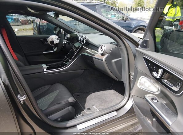W1KAF8AB4TR306464 2026 MERCEDES-BENZ AMG C 63 Black Widok wnętrza z przodu