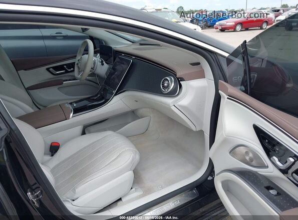 W1KCG2DB1PA025581 2023 MERCEDES-BENZ EQS 450+ Black Vista interior delantera