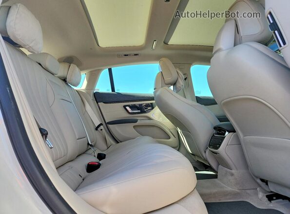 W1KCG2DB6NA012841 2022 MERCEDES-BENZ EQS Белый Вид задних сидений