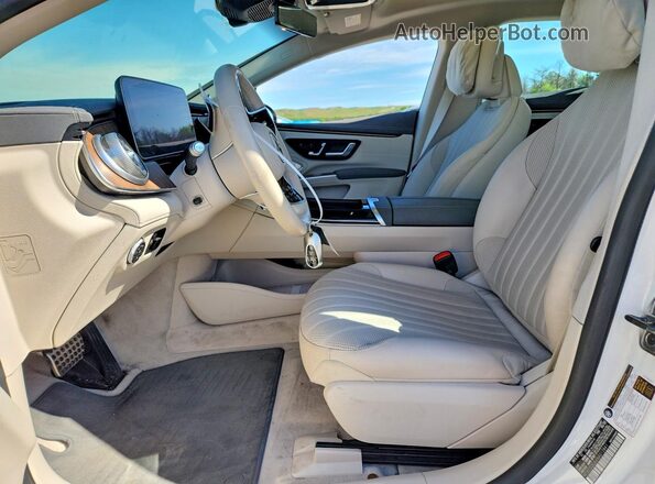 W1KCG2DB6NA012841 2022 MERCEDES-BENZ EQS Белый Вид салона спереди