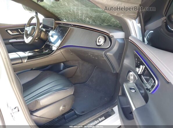 W1KEG2BB7RF051944 2024 MERCEDES-BENZ EQE 350+ Gray Front interior view