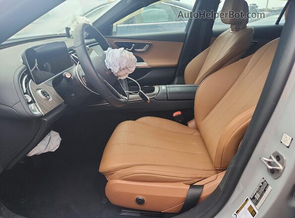 W1KLF4GBXSA135659 2025 MERCEDES-BENZ E Gray წინა სალონის ხედი