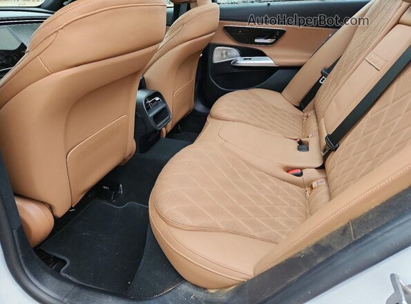 W1KLF4HB2RA045463 2024 MERCEDES-BENZ E White 