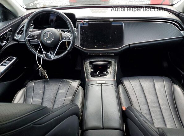 W1KLF4HB4RA050695 2024 MERCEDES-BENZ E Черный Вид панели приборов
