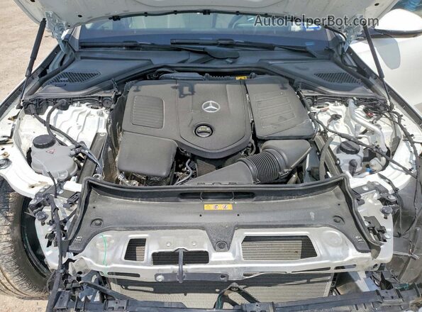 W1KLF4HB7RA008232 2024 MERCEDES-BENZ E White Widok wnętrza z tyłu