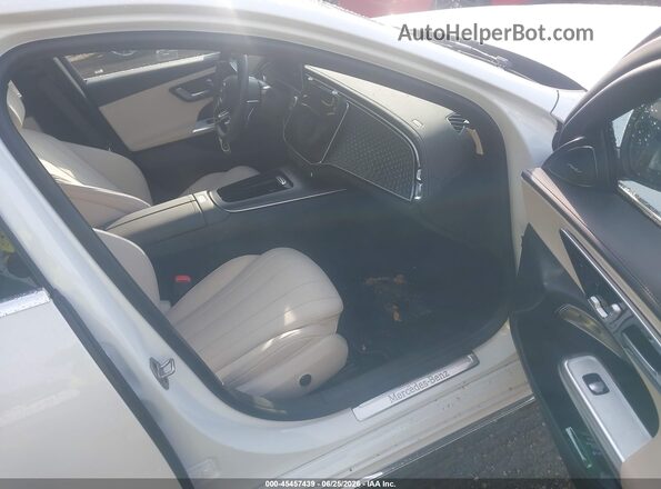 W1KLF6BB5SA093839 2025 MERCEDES-BENZ E-CLASS White Vista interior delantera