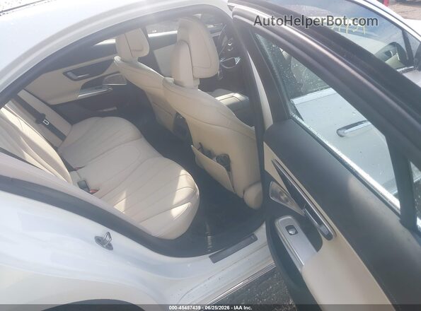 W1KLF6BB5SA093839 2025 MERCEDES-BENZ E-CLASS White Vista de la etiqueta del VIN