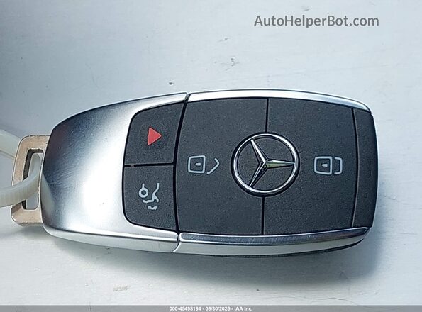 W1KWF8DBXLR577806 2020 MERCEDES-BENZ C-CLASS White Vista del salpicadero