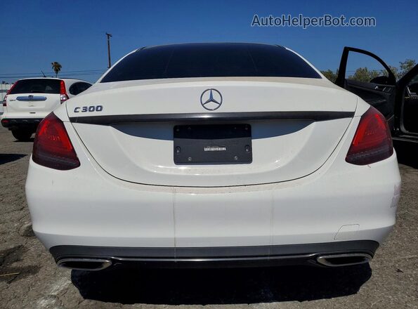 W1KWF8DBXMR631655 2021 MERCEDES-BENZ C Белый Вид сзади