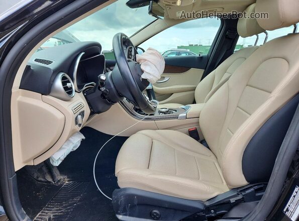 W1KWF8EB2MR642762 2021 MERCEDES-BENZ C Черный Вид салона спереди
