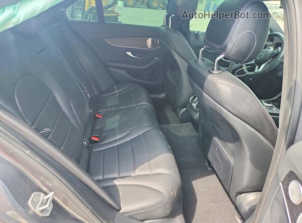 W1KWF8EBXMR651581 2021 MERCEDES-BENZ C Gray Widok tylnych siedzeń