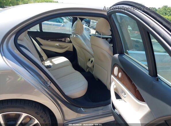 W1KZF5KB3NB084916 2022 MERCEDES-BENZ E-CLASS Silver Вид наклейки з VIN-кодом