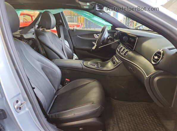 W1KZF5KB5PB158775 2023 MERCEDES-BENZ E Silver Вид салону спереду