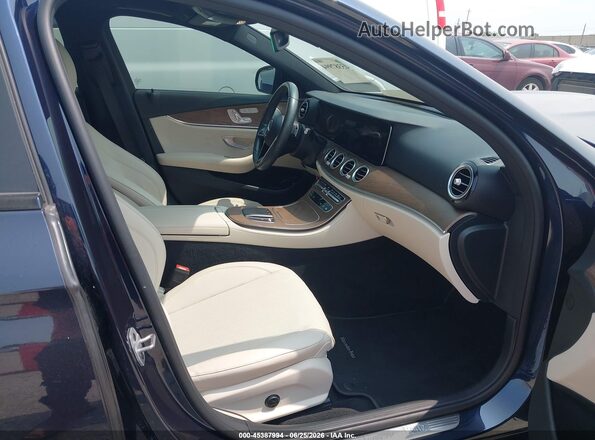 W1KZF8DB1NB096612 2022 MERCEDES-BENZ E-CLASS Blue Vista interior delantera