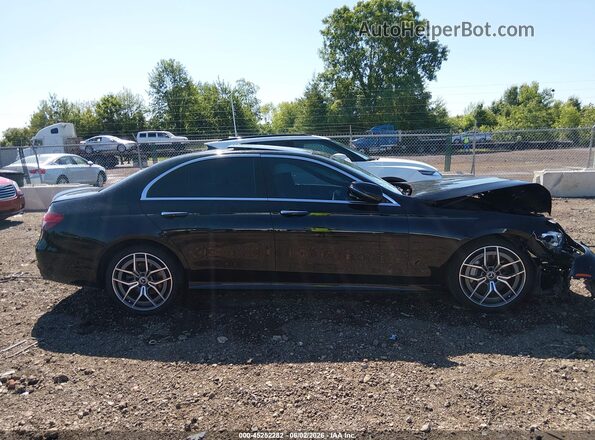 W1KZF8DB3MA888572 2021 MERCEDES-BENZ E-CLASS Black Widok wnętrza z tyłu