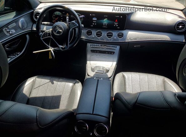 W1KZF8DB5MA873412 2021 MERCEDES-BENZ E Black Widok deski rozdzielczej
