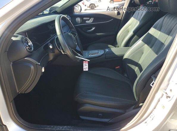 W1KZF8DB5NB055917 2022 MERCEDES-BENZ E Серебряный Вид салона спереди