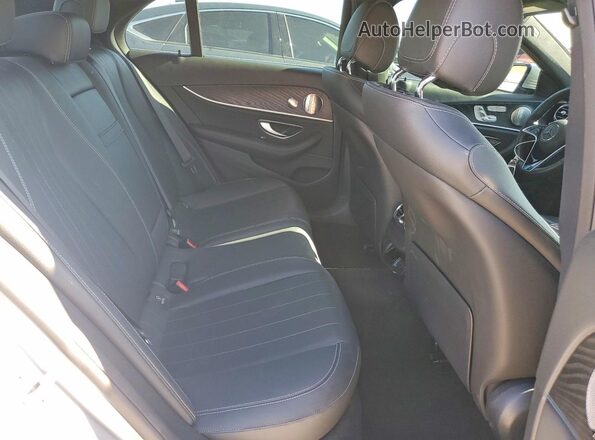 W1KZF8DB5NB055917 2022 MERCEDES-BENZ E Серебряный Вид задних сидений