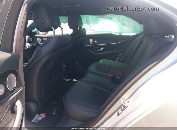 W1KZF8DB9NB011192 2022 MERCEDES-BENZ E-CLASS Silver Widok naklejki z numerem VIN