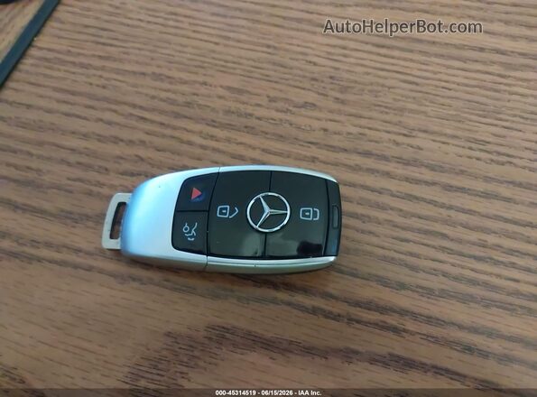 W1KZF8DB9NB011192 2022 MERCEDES-BENZ E-CLASS Silver Widok deski rozdzielczej