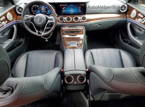 W1KZF8EB0MA931960 2021 MERCEDES-BENZ E Black Widok deski rozdzielczej