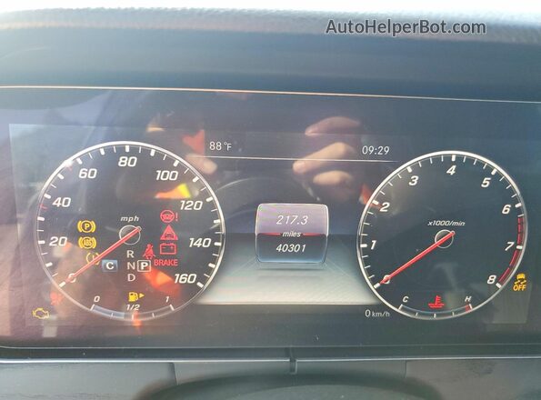 W1KZF8EB2LA834855 2020 MERCEDES-BENZ E Черный Вид щитка приборов