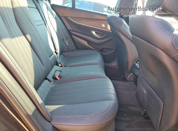W1KZF8EB2LA834855 2020 MERCEDES-BENZ E Черный Вид задних сидений