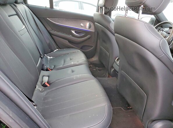 W1KZF8EB3MA881233 2021 MERCEDES-BENZ E Black Widok tylnych siedzeń