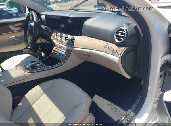 W1KZF8EB5LA809531 2020 MERCEDES-BENZ E-CLASS Белый Вид салона спереди