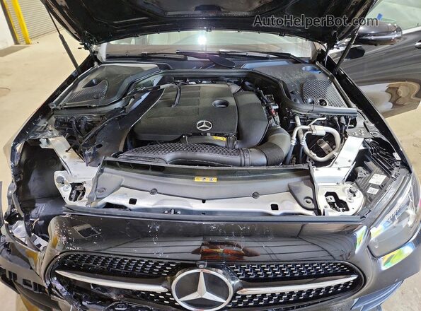 W1KZF8EB6MA929002 2021 MERCEDES-BENZ E Black Widok wnętrza z tyłu
