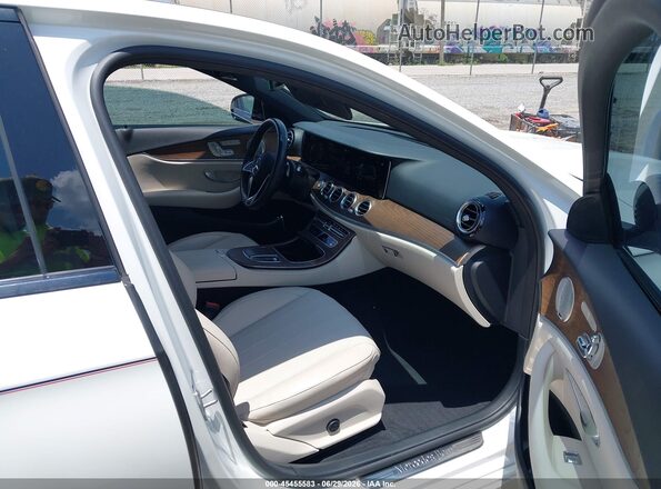 W1KZF8EB6NB029390 2022 MERCEDES-BENZ E-CLASS Белый Вид салона спереди