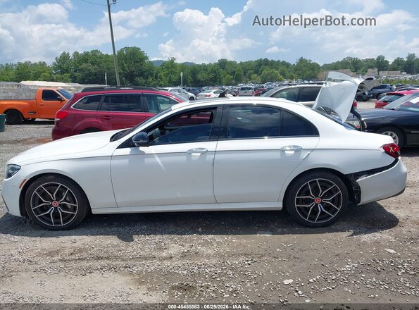 W1KZF8EB6NB029390 2022 MERCEDES-BENZ E-CLASS Белый Панорамный вид салона 360°