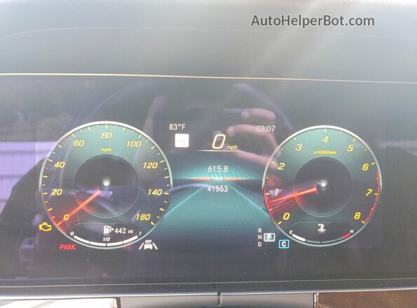 W1KZF8EB8NB007875 2022 MERCEDES-BENZ E Black Սարքավորումների վահանակի տեսք