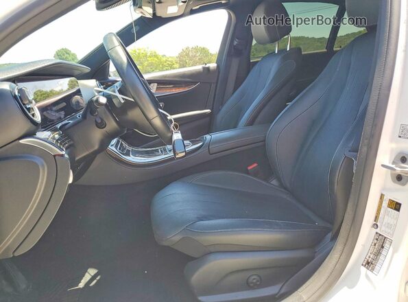 W1KZF8EB9MB001842 2021 MERCEDES-BENZ E White Widok wnętrza z przodu