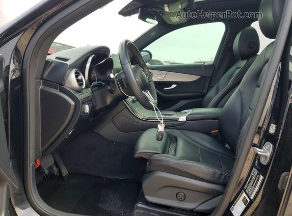 W1N0G8DB0MF870719 2021 MERCEDES-BENZ GLC-CLASS Black Front interior view
