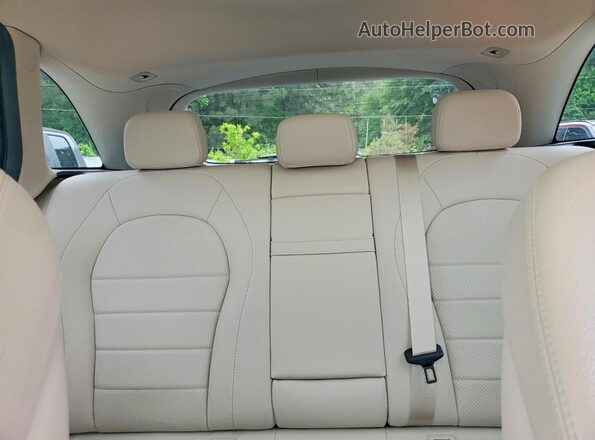 W1N0G8DB2LF786786 2020 MERCEDES-BENZ GLC-CLASS Black Widok tylnych siedzeń