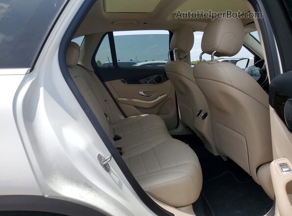 W1N0G8DB2MF900853 2021 MERCEDES-BENZ GLC-CLASS White Rear seats view