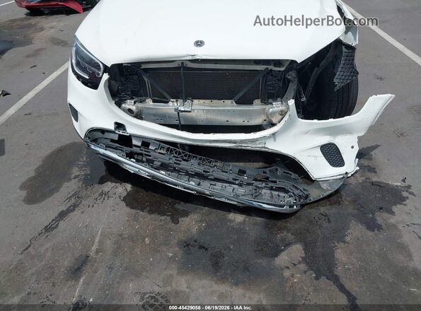 W1N0G8DB4MV300938 2021 MERCEDES-BENZ GLC 300 Белый Вид спереди