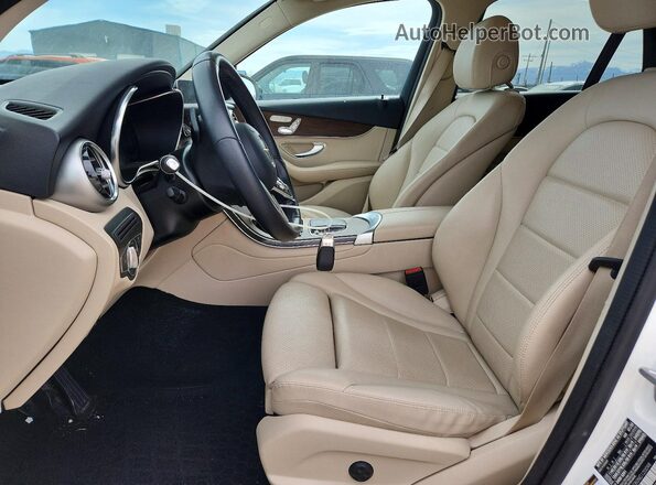 W1N0G8EB0NG120098 2022 MERCEDES-BENZ GLC-CLASS White Вид салону спереду