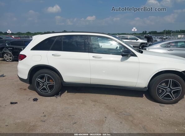 W1N0G8EB1MF880030 2021 MERCEDES-BENZ GLC 300 Белый Вид задней части салона