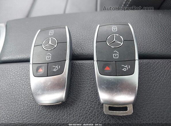 W1N0G8EB2MV281868 2021 MERCEDES-BENZ GLC 300 Белый Вид панели приборов