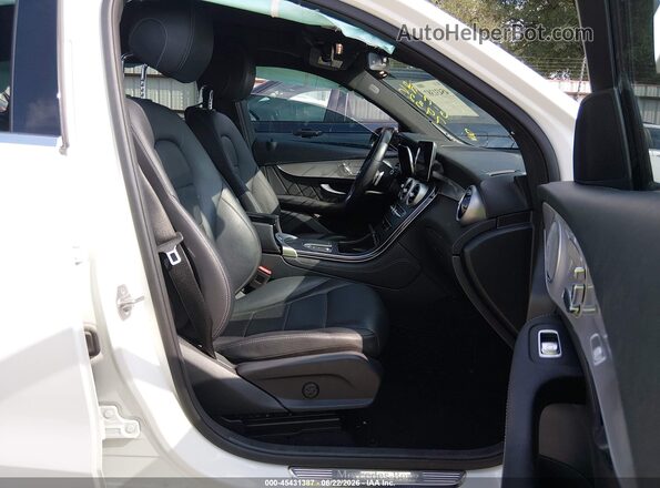 W1N0G8EB5LV253660 2020 MERCEDES-BENZ GLC 300 White წინა სალონის ხედი