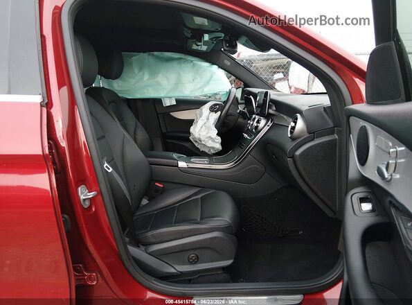 W1N0G8EB7LF814094 2020 MERCEDES-BENZ GLC 300 Red წინა სალონის ხედი