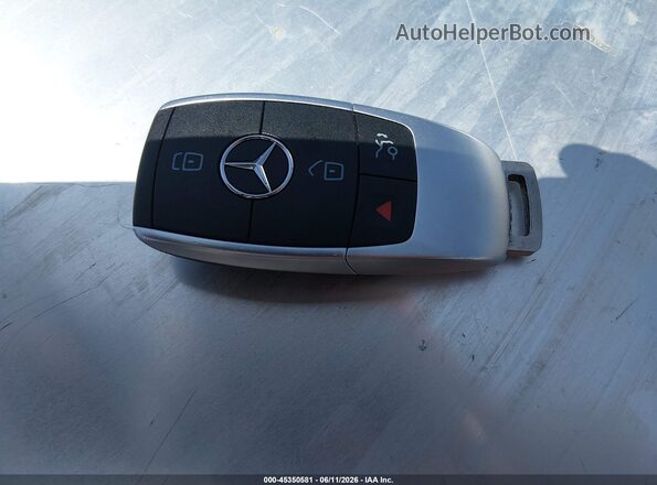 W1N0G8EB7LF845247 2020 MERCEDES-BENZ GLC 300 White Առջևի վահանակի տեսք