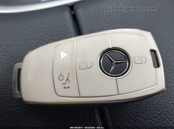 W1N0J8EB5MF910440 2021 MERCEDES-BENZ GLC 300 White წინა პანელის ხედი
